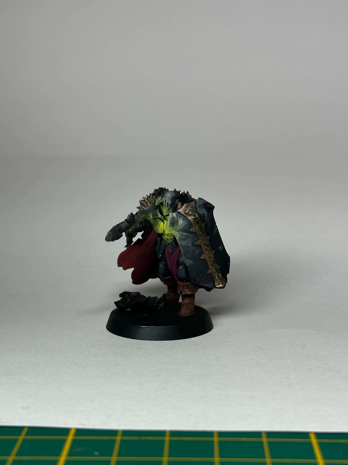 Chaos warriro running with a shield